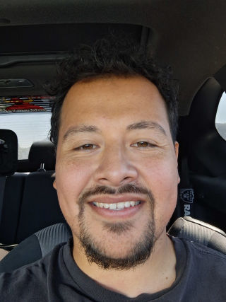 Luis L photo 1
